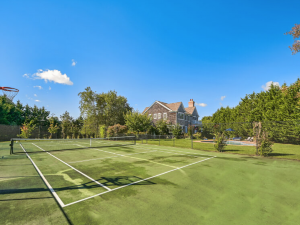 Luxury Hamptons Vacation Pool Home Six Bedrooms Sleeps 12