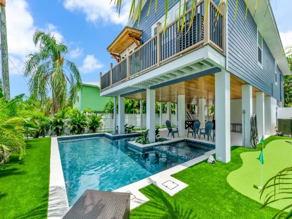 Bradenton Beach Luxury Vacation Pool Home Five Bedrooms