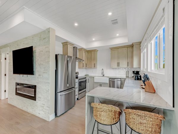 Bradenton Beach Luxury Vacation Pool Home Five Bedrooms