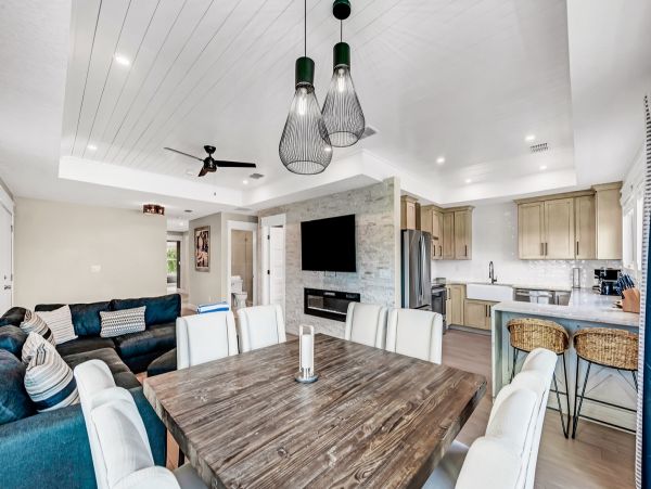 Bradenton Beach Luxury Vacation Pool Home Five Bedrooms