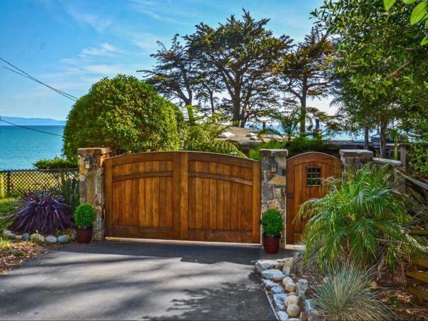 Santa Cruz County Home 1027024