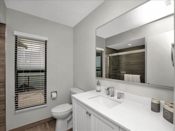 Stunning Marathon Vacation Rental: Heated Pool & Sunsets
