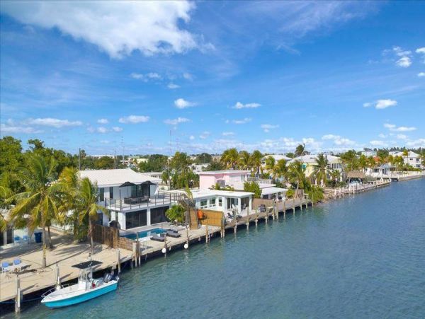 Stunning Marathon Vacation Rental: Heated Pool & Sunsets