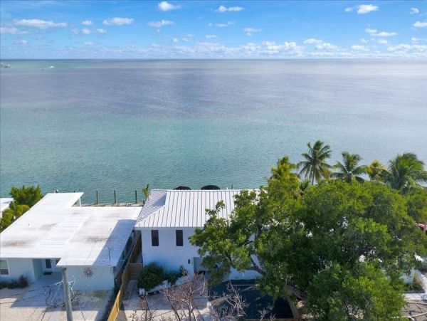 Stunning Marathon Vacation Rental: Heated Pool & Sunsets