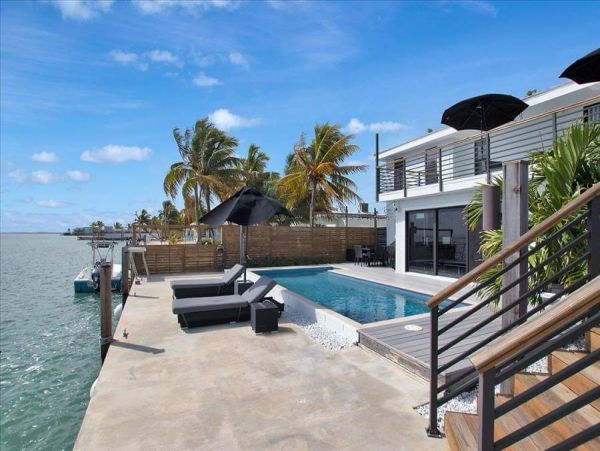 Stunning Marathon Vacation Rental: Heated Pool & Sunsets