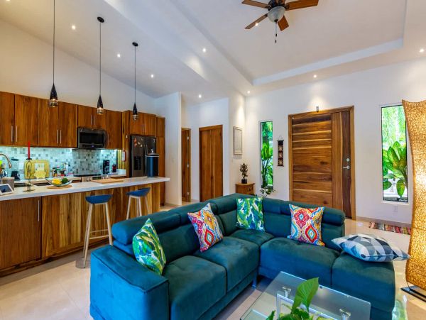 Gorgeous 3 Bedroom Home with Pool Near Beach