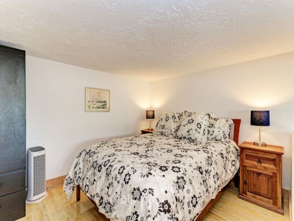 Sarasota Vacation Pool Home Three Bedroom with Guest House