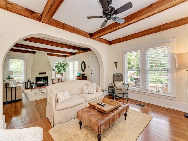 Sarasota Vacation Pool Home Three Bedroom with Guest House