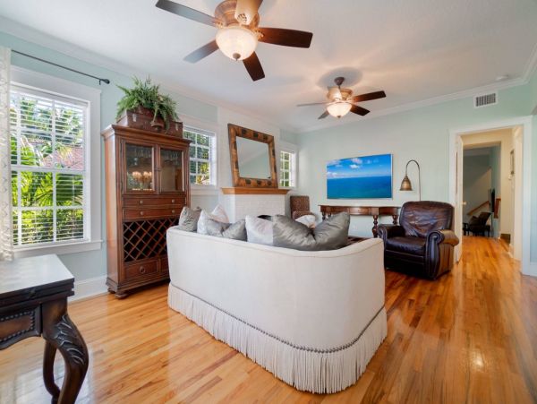 Palm Beach Home 1027076
