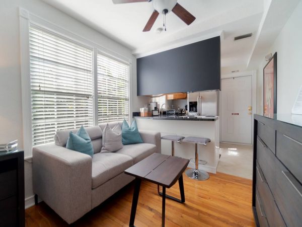 Palm Beach Condo 1027078
