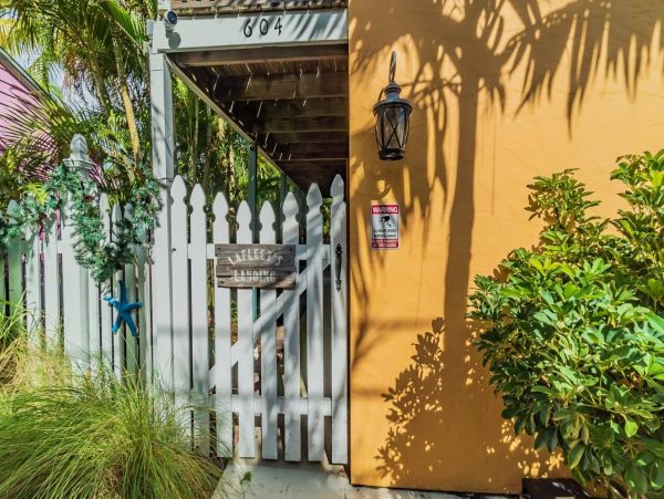 Palm Beach Condo 1027078