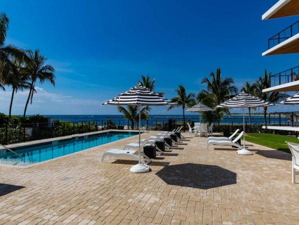 Palm Beach Condo 1027079