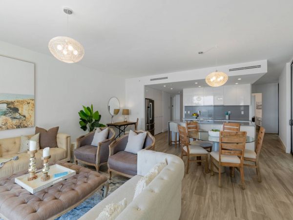 Palm Beach Condo 1027079
