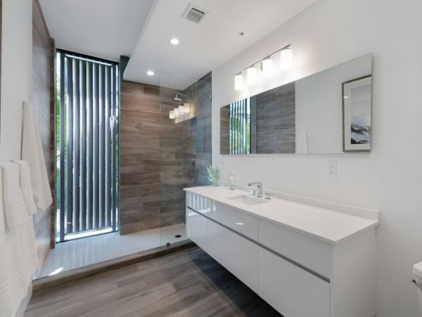 Palm Beach Condo 1027079