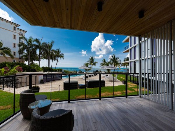 Palm Beach Condo 1027079