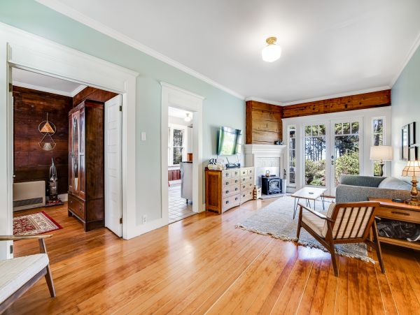 Mendocino Home 1027089