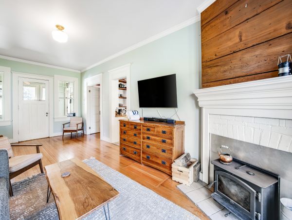 Mendocino Home 1027089