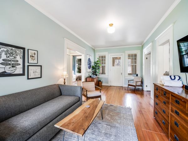 Mendocino Home 1027089