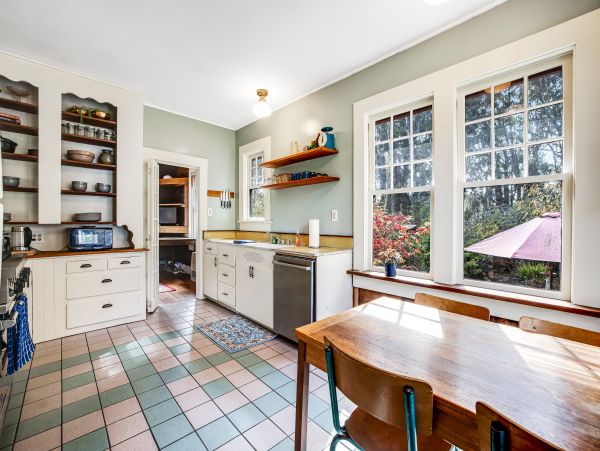 Mendocino Home 1027089
