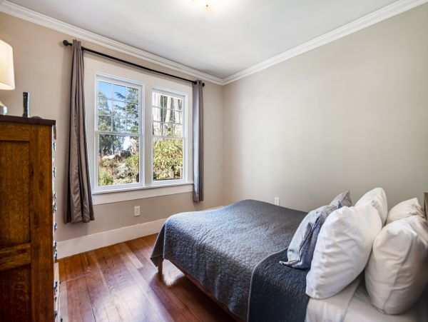 Mendocino Home 1027089