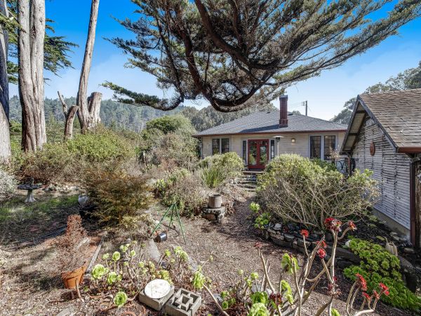 Mendocino Home 1027089