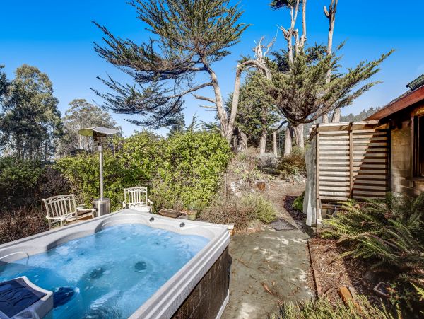 Mendocino Home 1027089