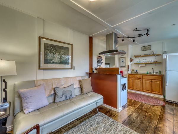 Mendocino Home 1027092