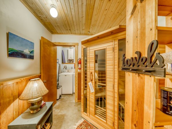 Mendocino Home 1027092