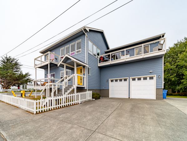Mendocino Home 1027093