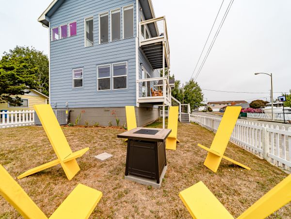 Mendocino Home 1027093
