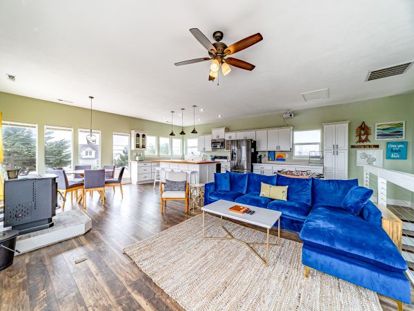 Mendocino Home 1027093