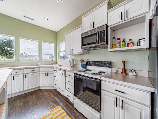 Mendocino Home 1027093