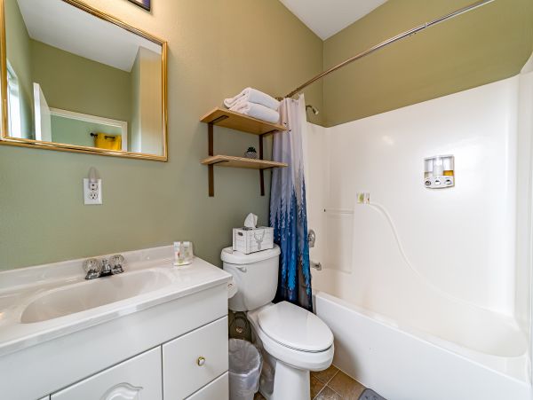 Mendocino Home 1027093