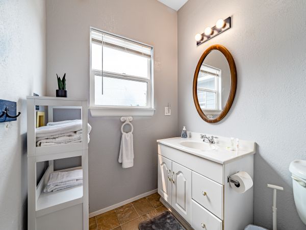 Mendocino Home 1027093