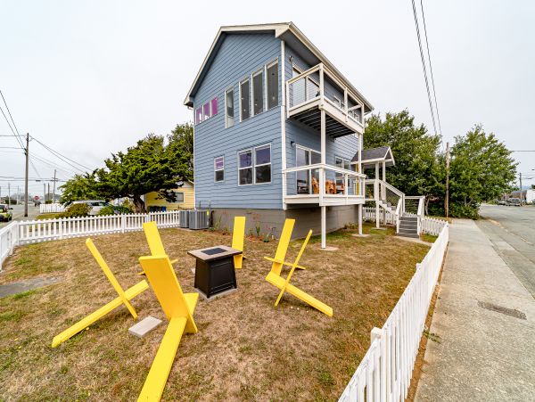 Mendocino Home 1027093