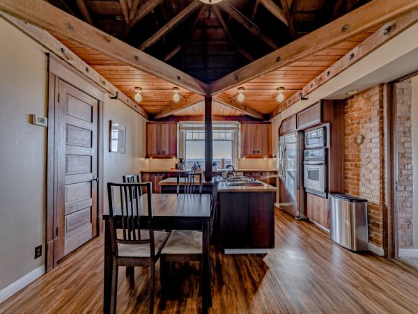 Mendocino Home 1027094
