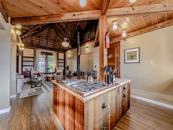 Mendocino Home 1027094
