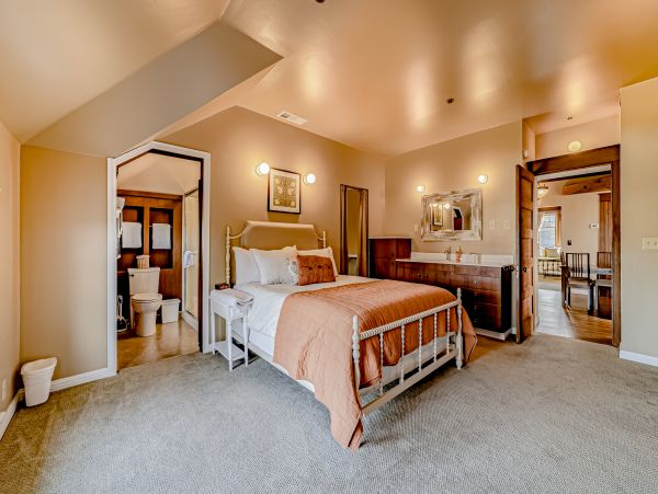 Mendocino Home 1027094