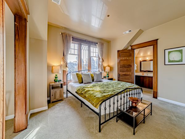 Mendocino Home 1027094