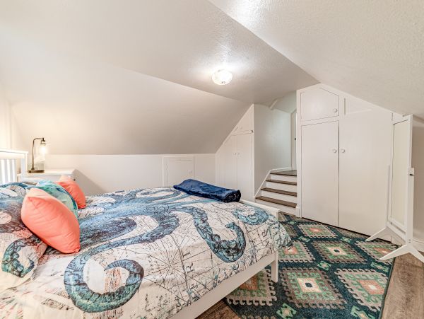 Mendocino Home 1027095
