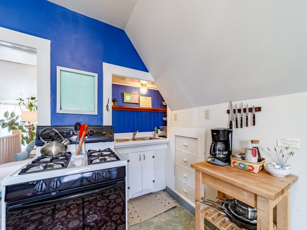 Mendocino Home 1027097