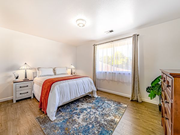 Mendocino Home 1027099