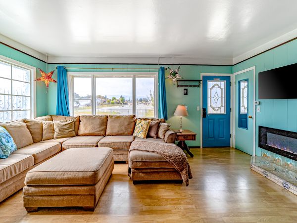 Mendocino Home 1027100