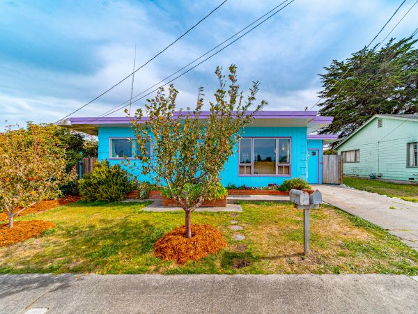 Mendocino Home 1027100
