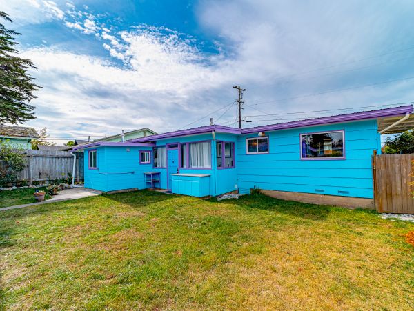Mendocino Home 1027100