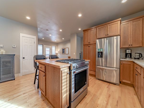 Mendocino Home 1027101