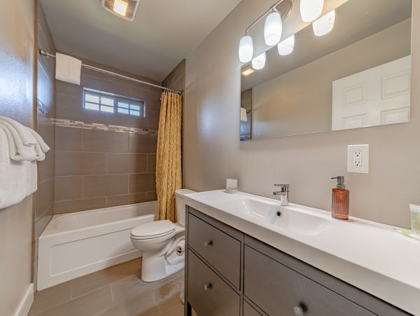 Mendocino Home 1027101