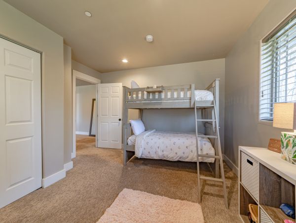 Mendocino Home 1027101