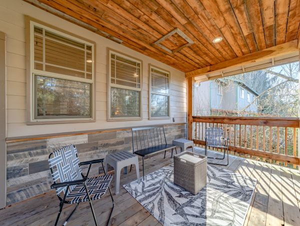 Mendocino Home 1027101