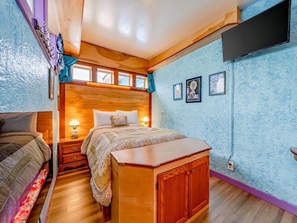 Mendocino Home 1027102
